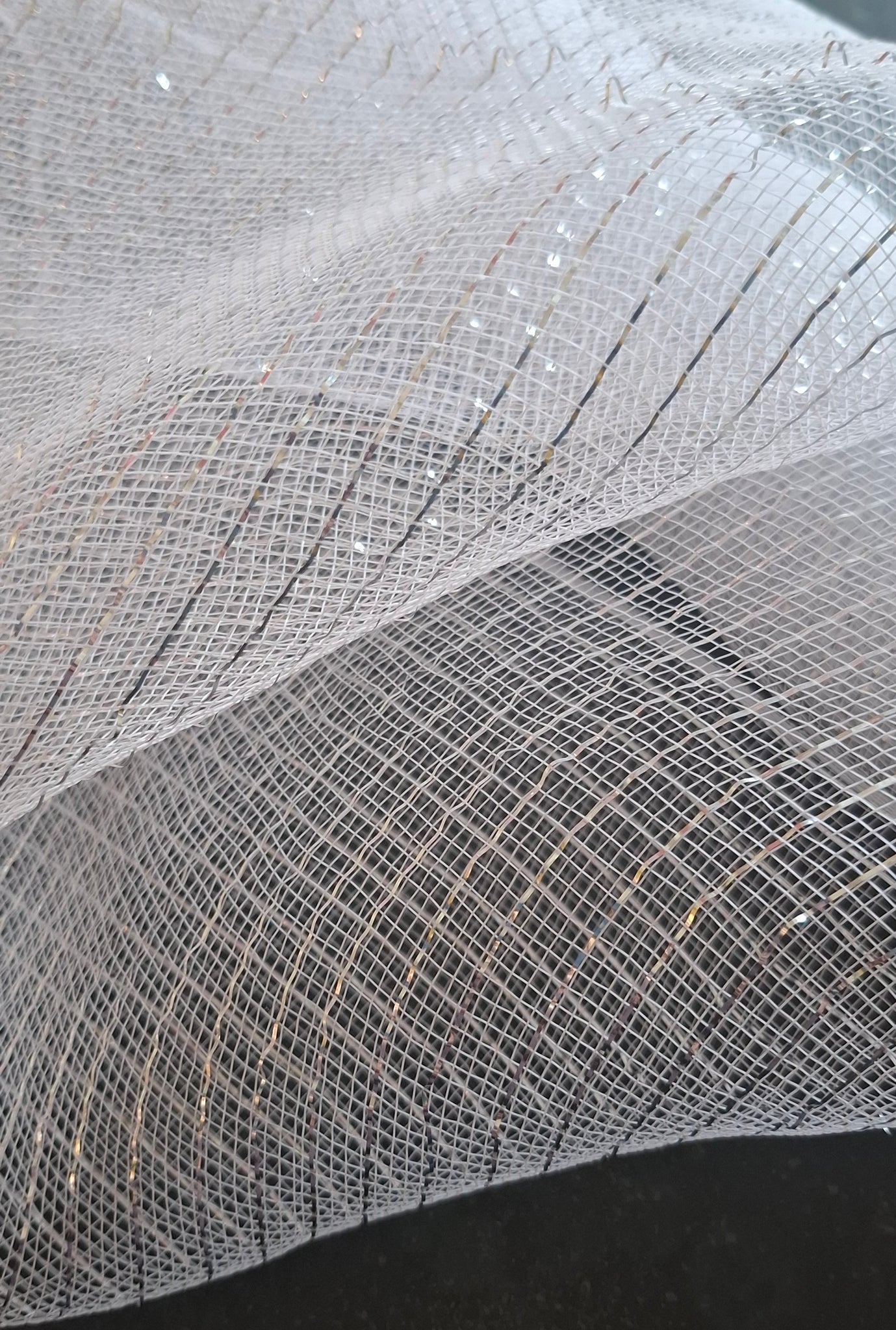 Deco Mesh Ribbon – 20in x 10 Yards (White)