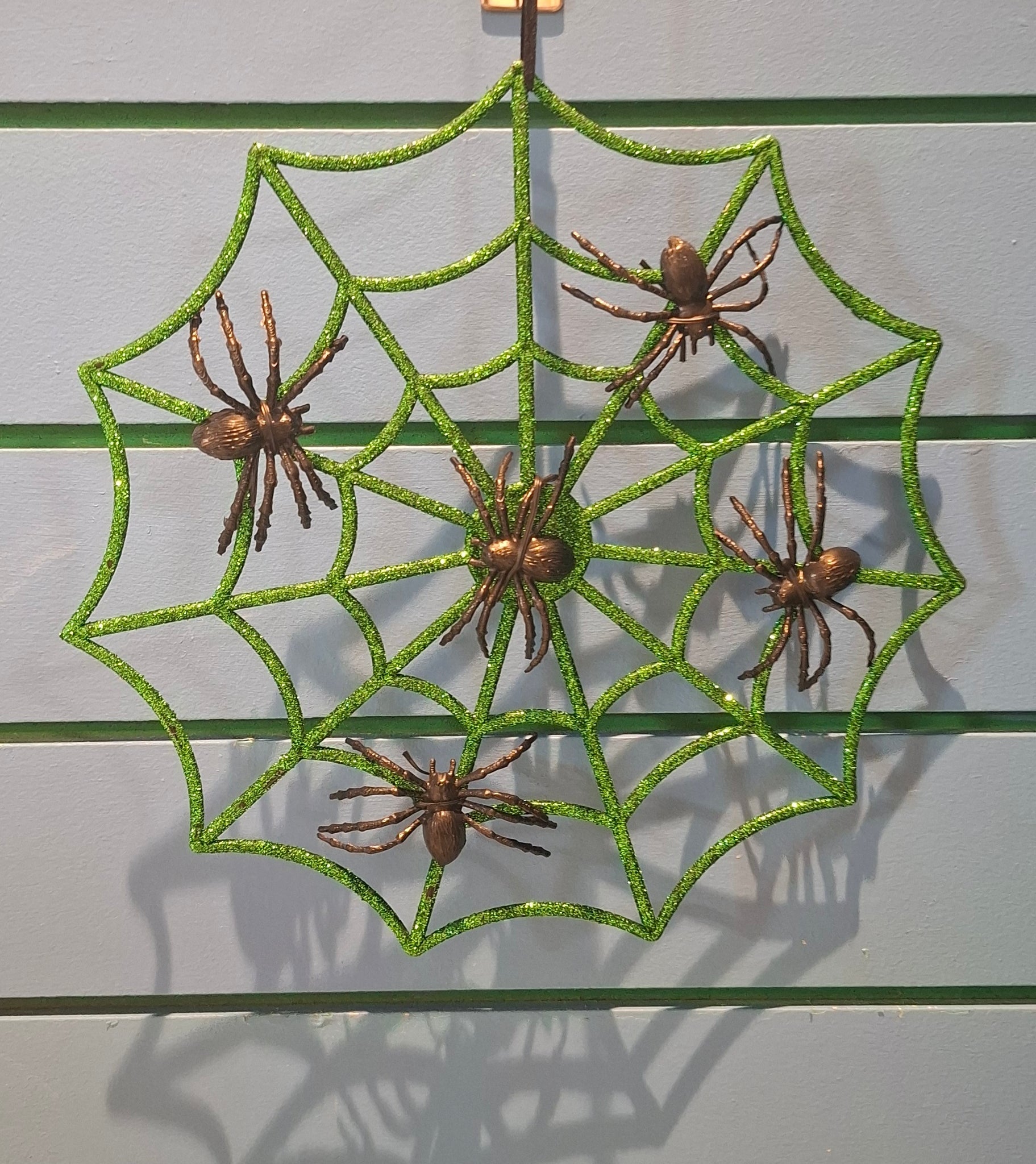 Halloween: Spider Web with Spiders (Green)
