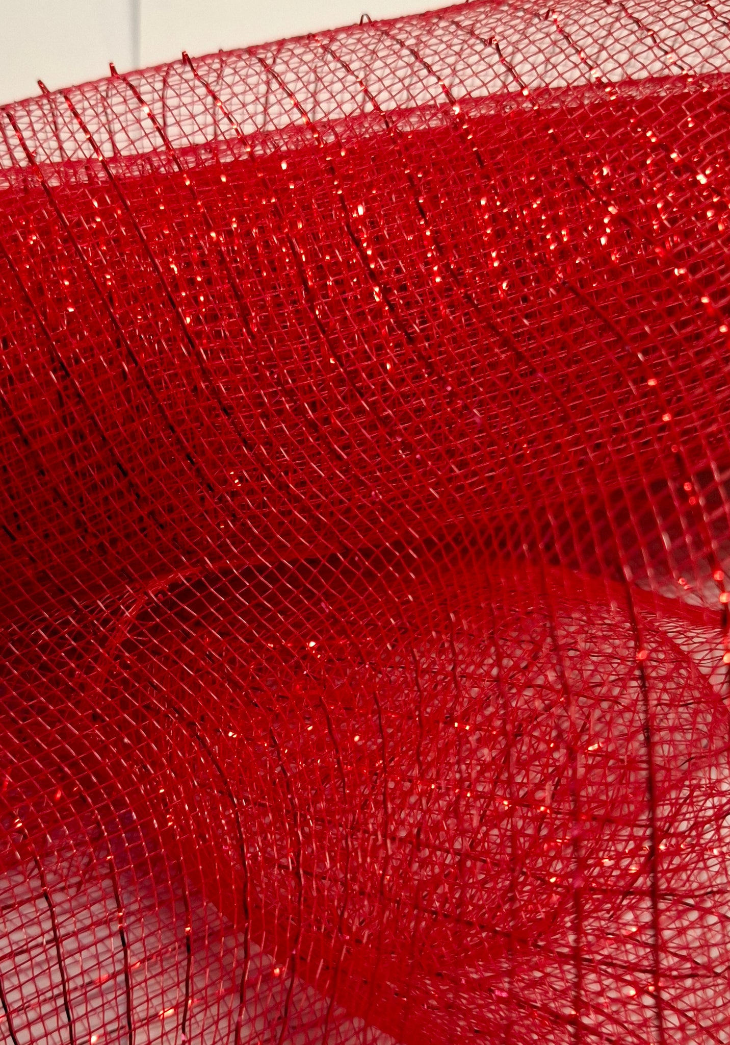 Deco Mesh Ribbon – 20in x 10 Yards (Red)